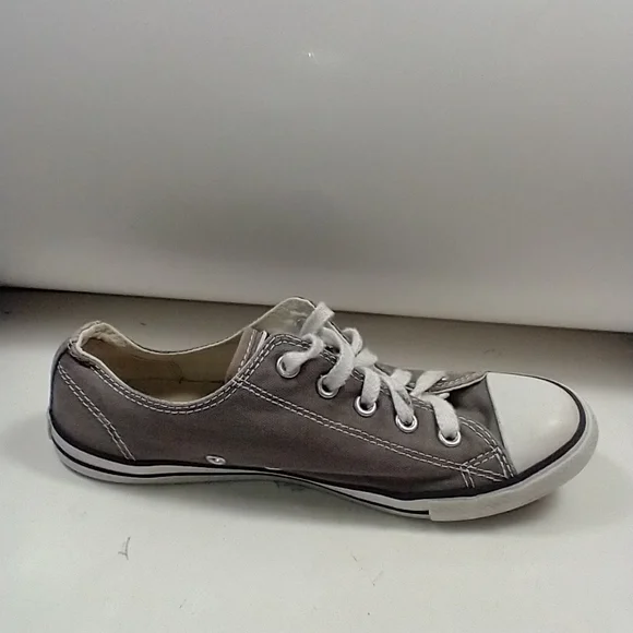 Converse Chuck Taylor All Star Low Top Shoes Women's sz 7. - Picture 6 of 10